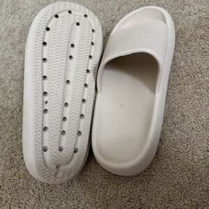 pillow slides size 9 cushionaire